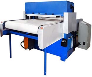 Máquina perforadora de EPE